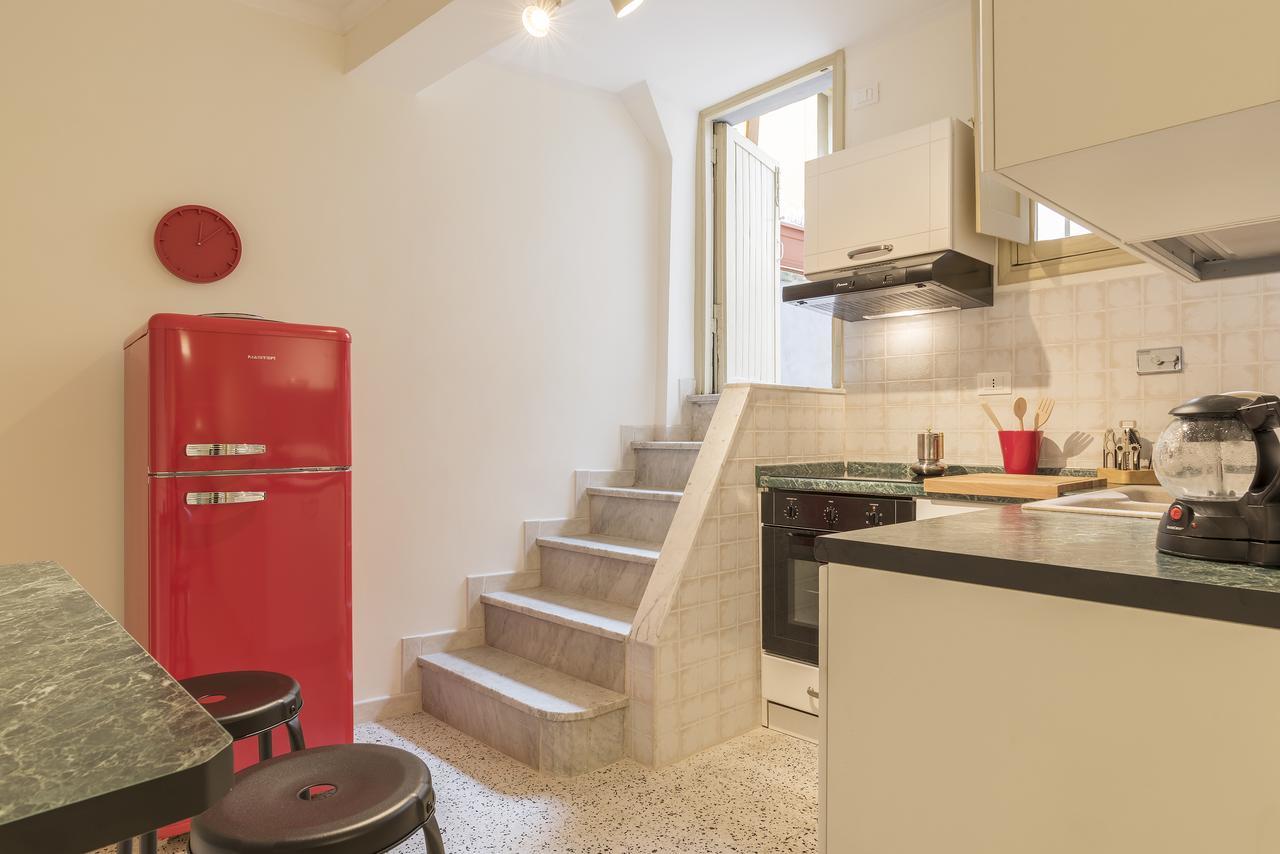 Campo De' Fiori Central Flat Rome Exterior photo