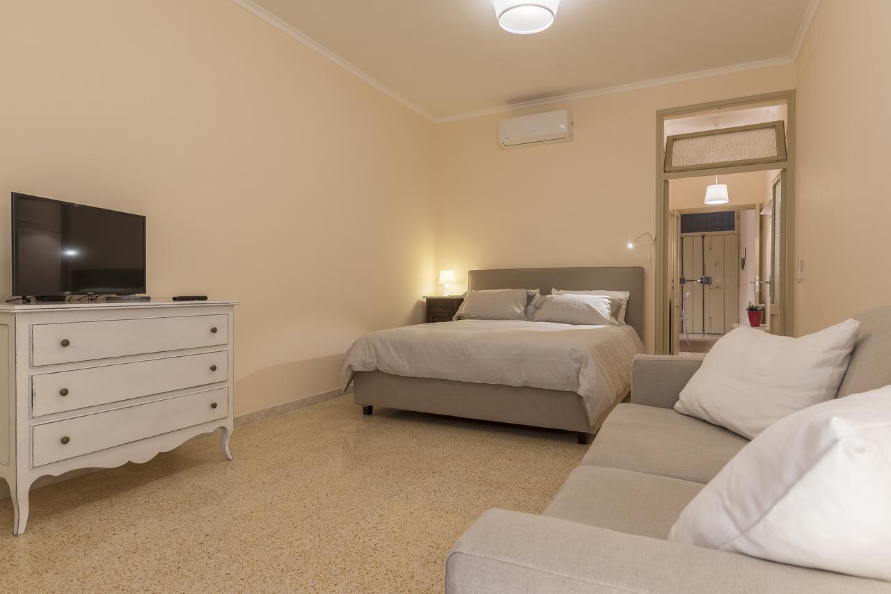 Campo De' Fiori Central Flat Rome Exterior photo